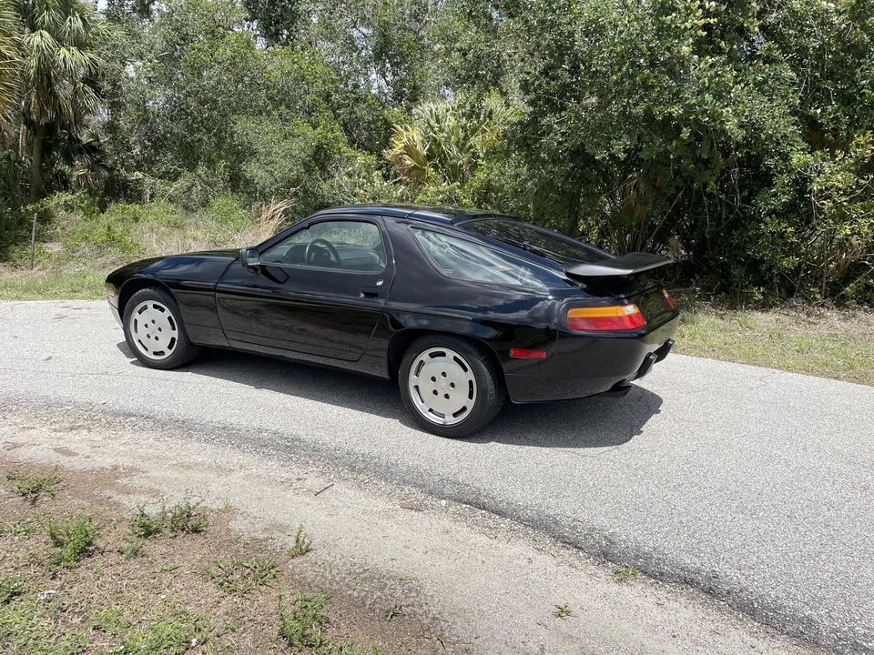 1988 Porsche 928 S4 - Image 22 of 31