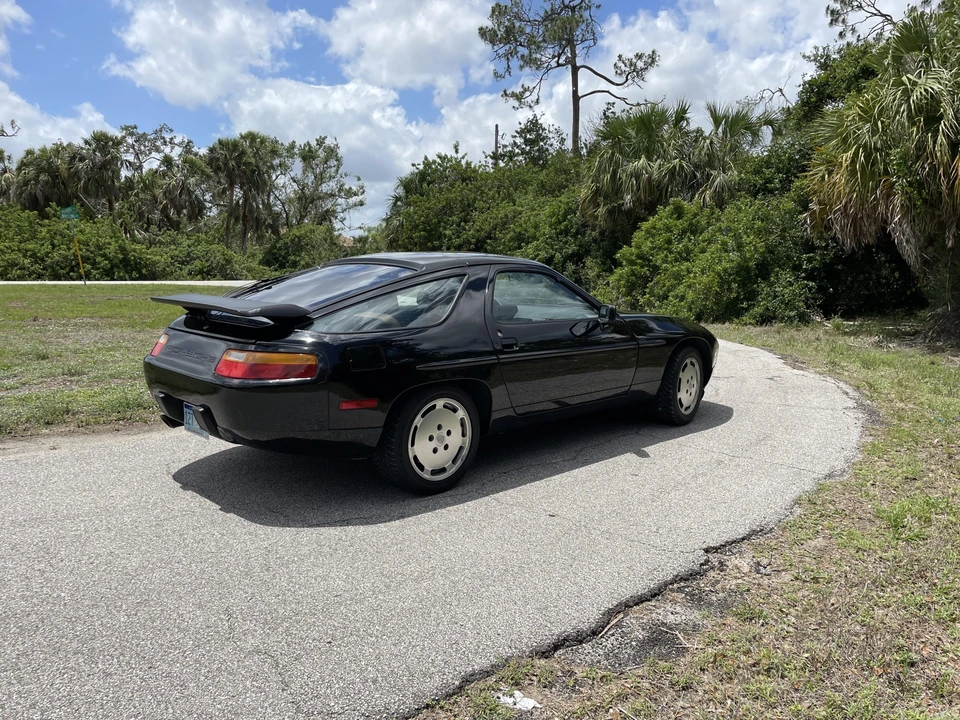 1988 Porsche 928 S4 - Image 29 of 31