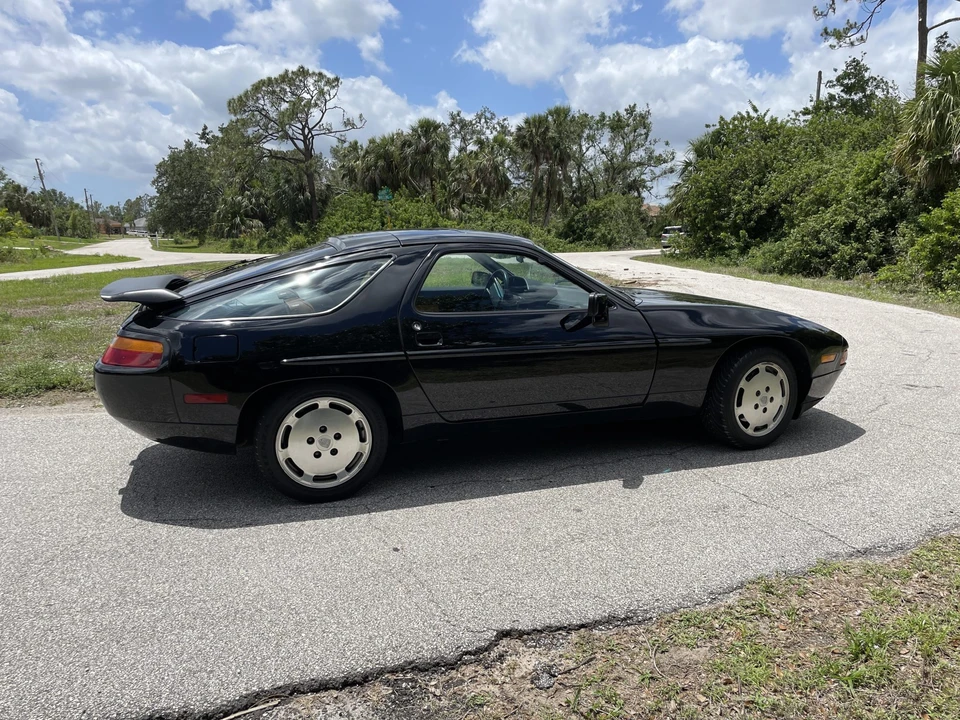 1988 Porsche 928 S4 - Image 30 of 31