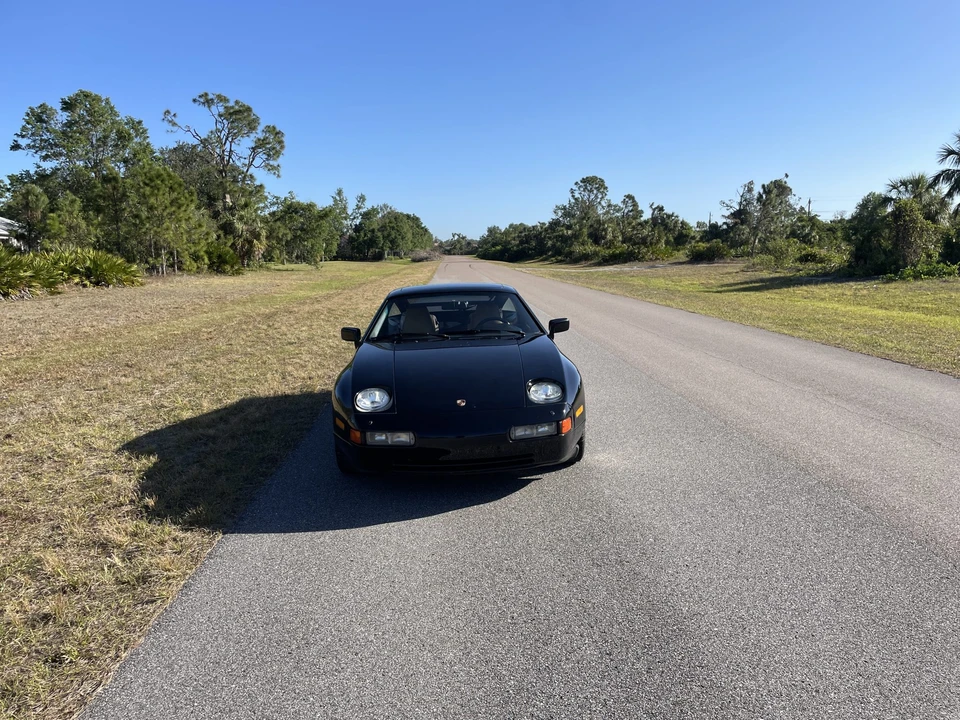 1988 Porsche 928 S4 - Image 16 of 31