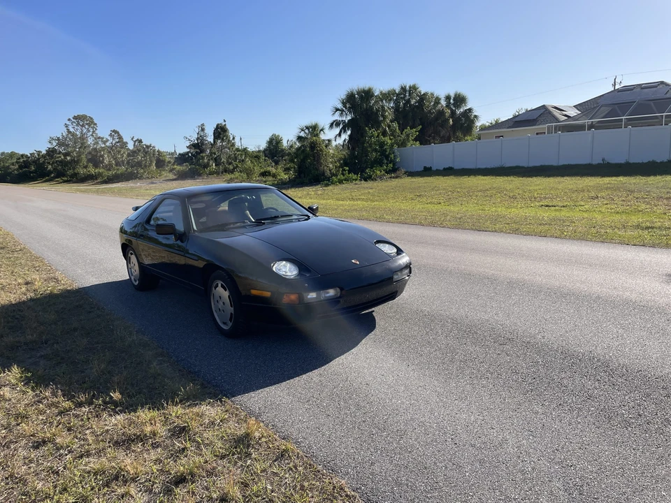 1988 Porsche 928 S4 - Image 15 of 31