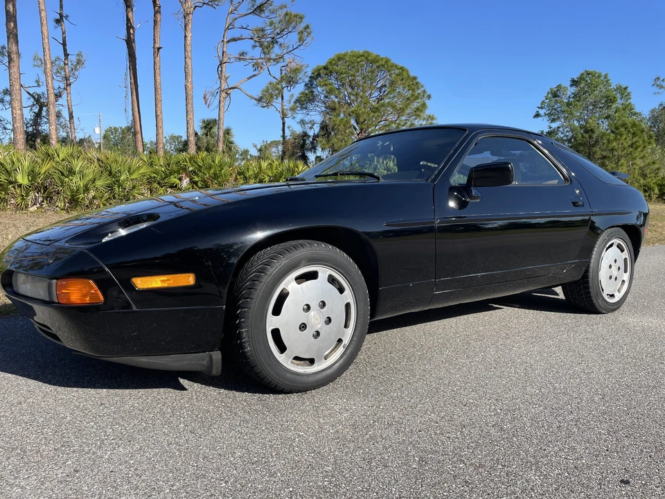 1988 Porsche 928 S4 - Image 5 of 31
