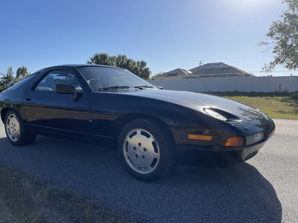 1988 Porsche 928 S4 - Image 14 of 31