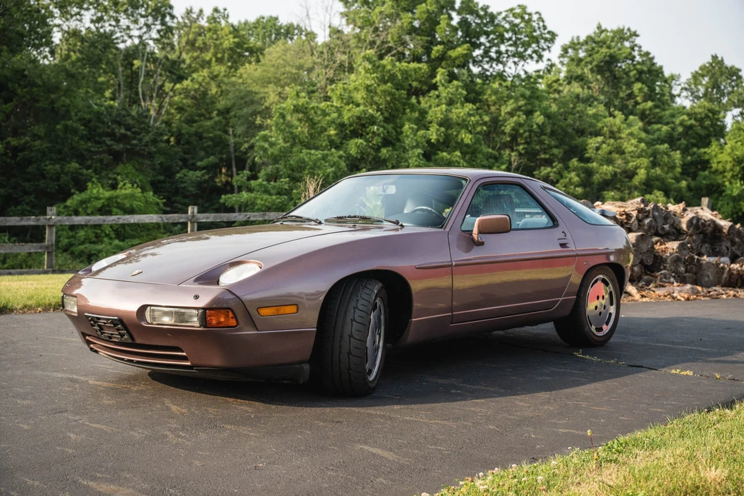 1988 Porsche 928 S4 - Image 8 of 31