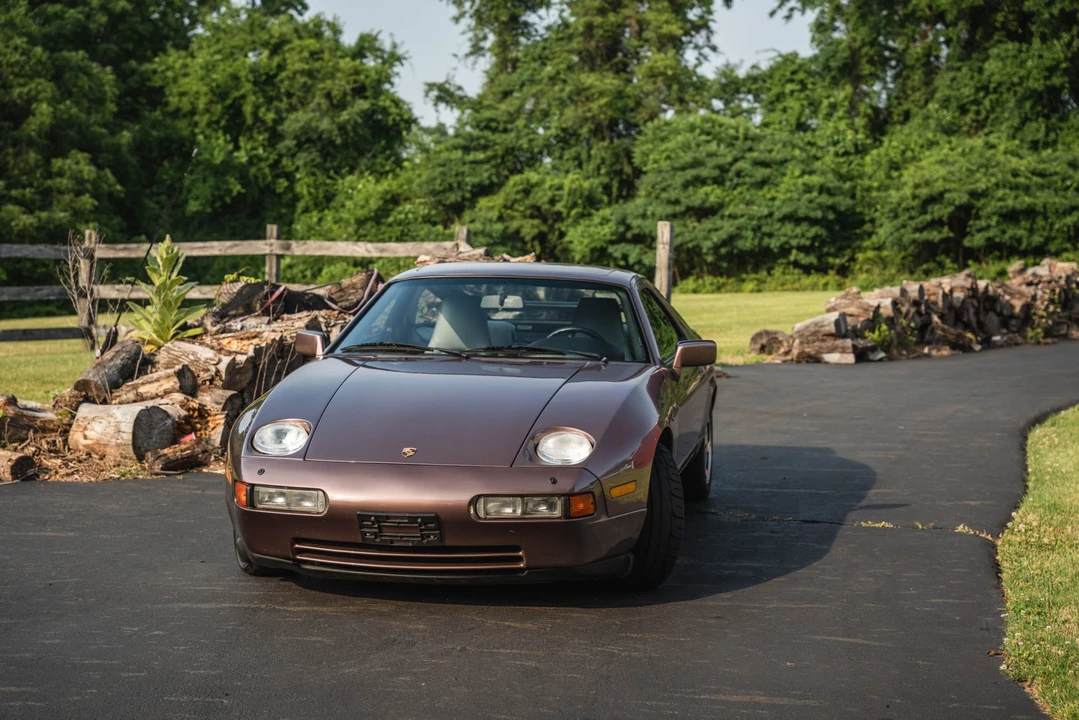 1988 Porsche 928 S4 - Image 2 of 31