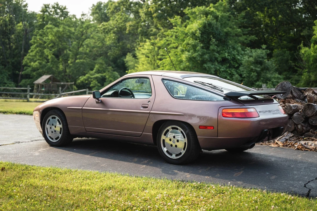 1988 Porsche 928 S4 - Image 16 of 31