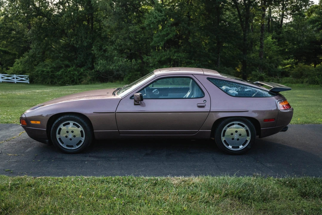 1988 Porsche 928 S4 - Image 10 of 31