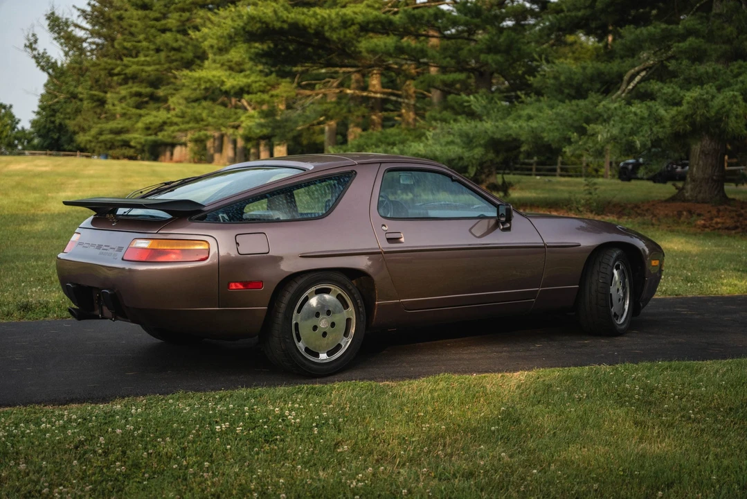 1988 Porsche 928 S4 - Image 28 of 31
