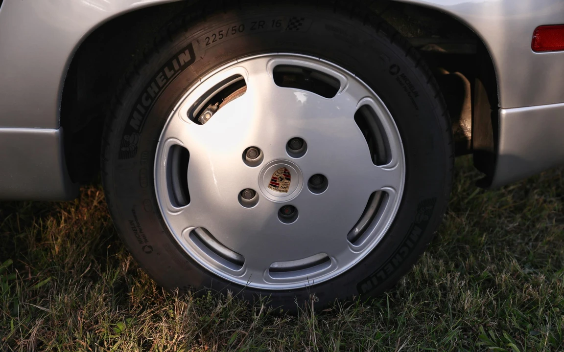 1988 Porsche 928 S4 - Image 20 of 31