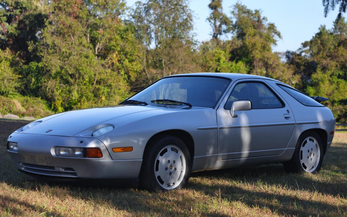 1988 Porsche 928 S4 - Image 2 of 31