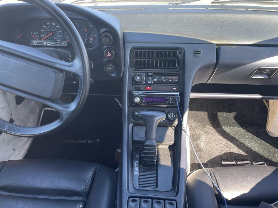 1988 Porsche 928 S4 - Image 27 of 31