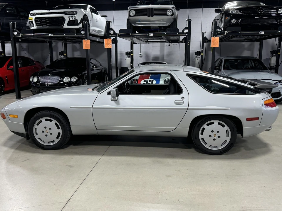 1988 Porsche 928 S4 - Image 20 of 31