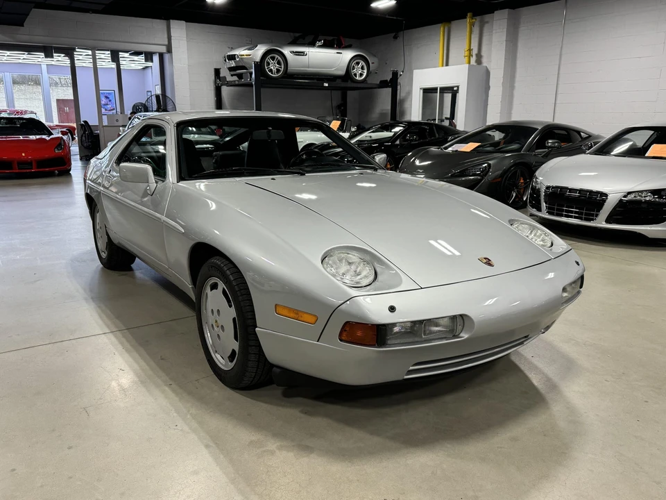 1988 Porsche 928 S4 - Image 7 of 31