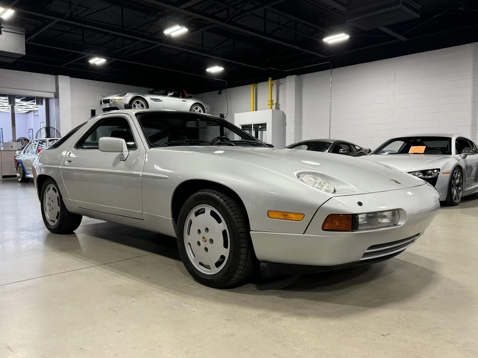 1988 Porsche 928 S4 - Image 10 of 31