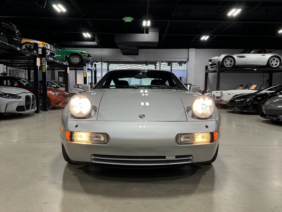 1988 Porsche 928 S4 - Image 5 of 31