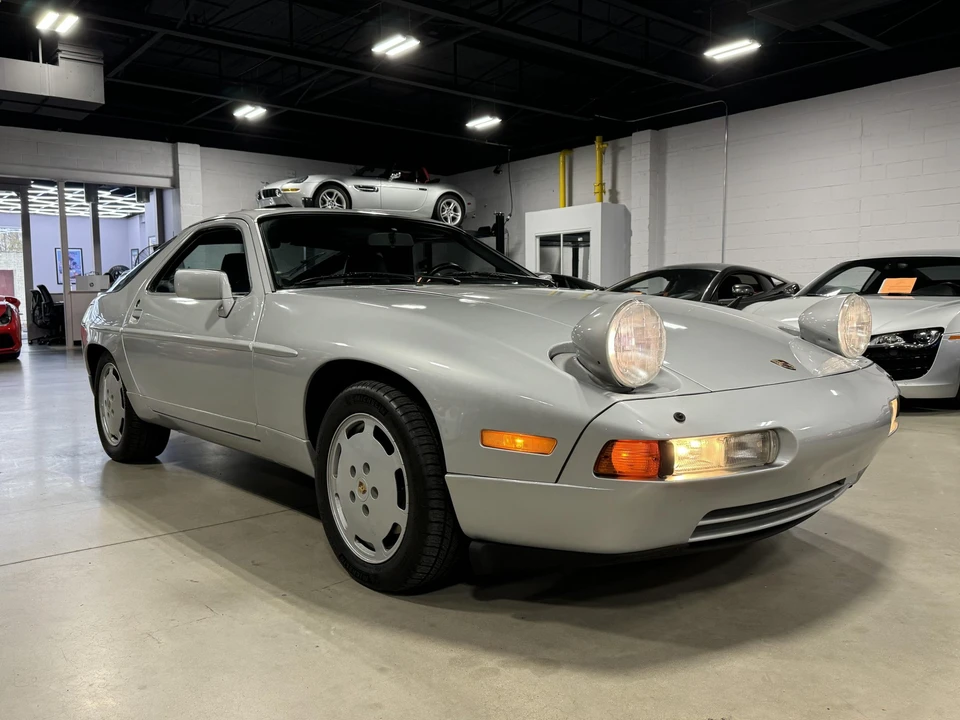 1988 Porsche 928 S4 - Image 9 of 31
