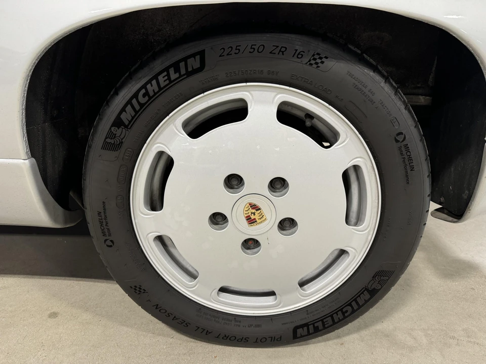 1988 Porsche 928 S4 - Image 29 of 31