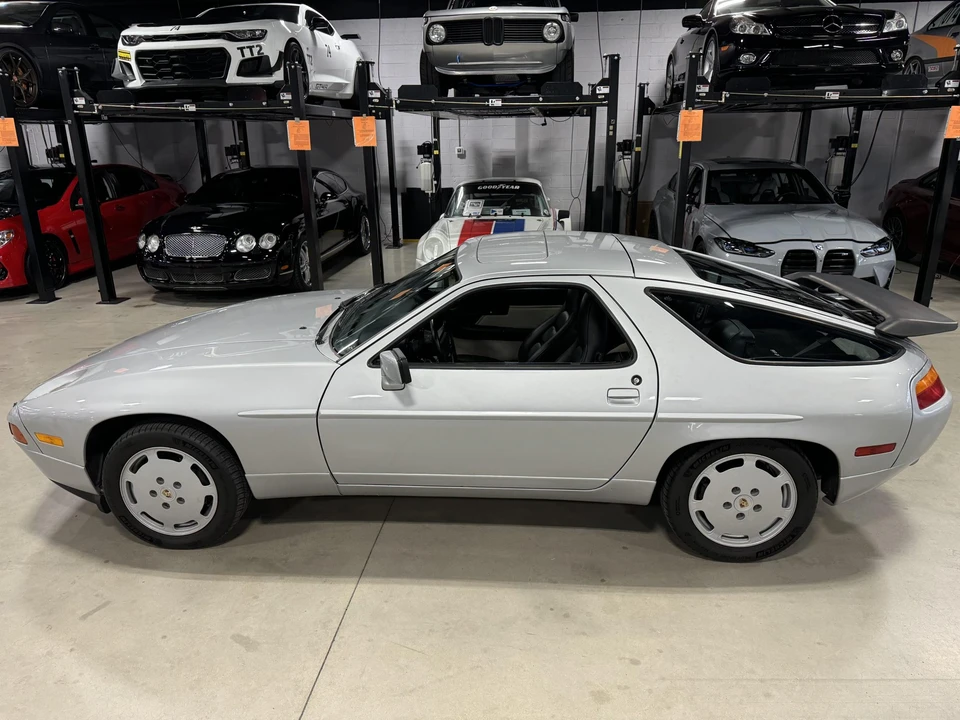 1988 Porsche 928 S4 - Image 22 of 31
