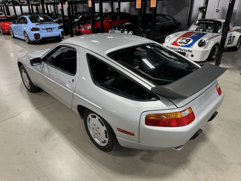 1988 Porsche 928 S4 - Image 18 of 31