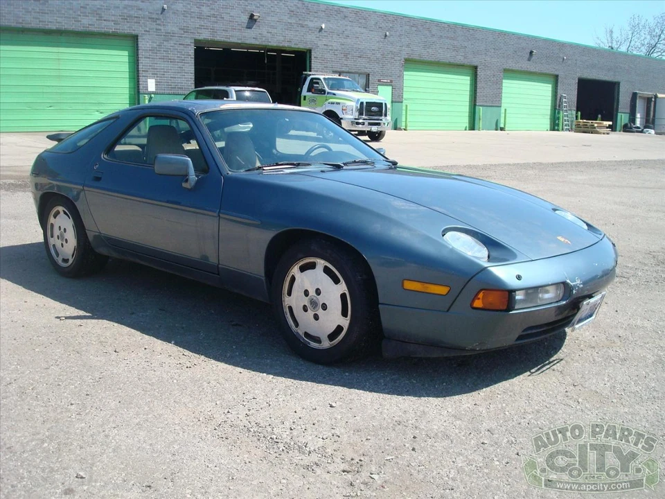 1988 Porsche 928 S4 - Image 2 of 31