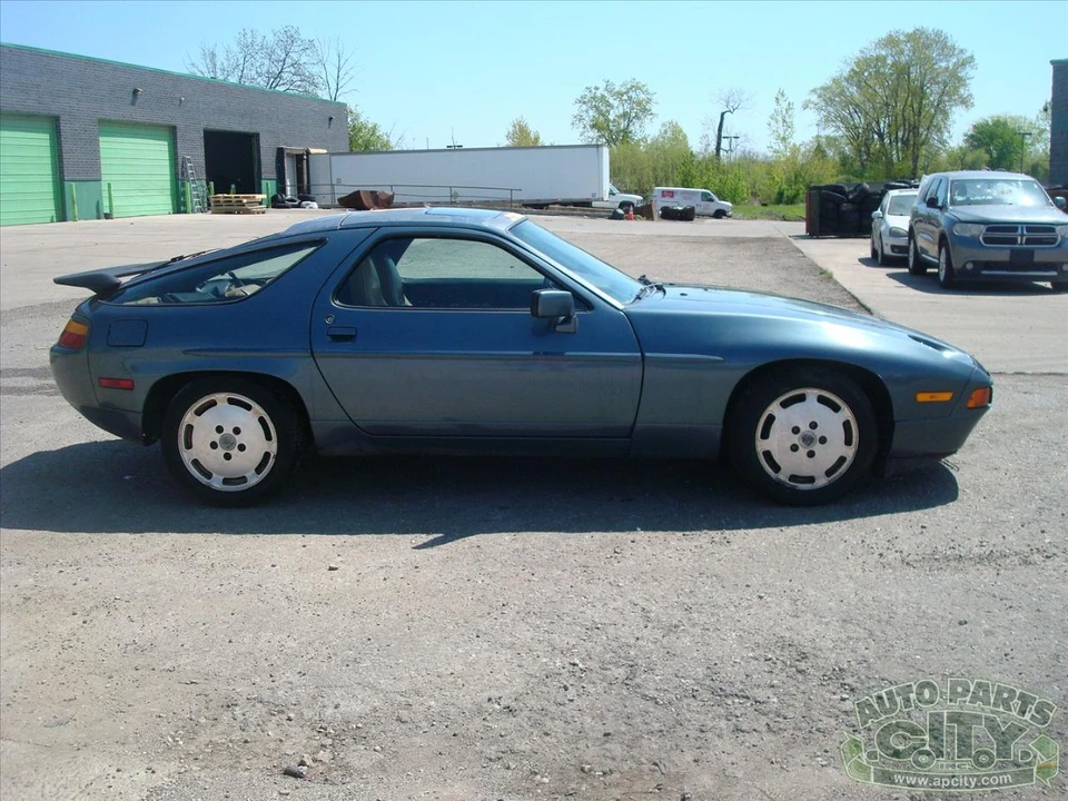 1988 Porsche 928 S4 - Image 15 of 31