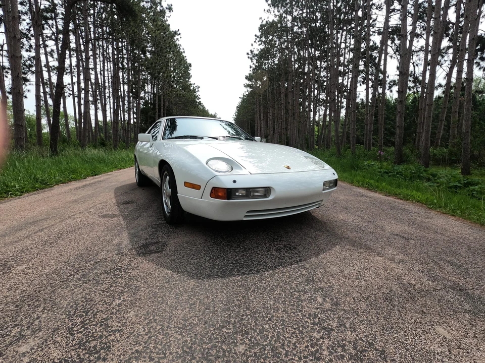 1988 Porsche 928 S4 - Image 16 of 31