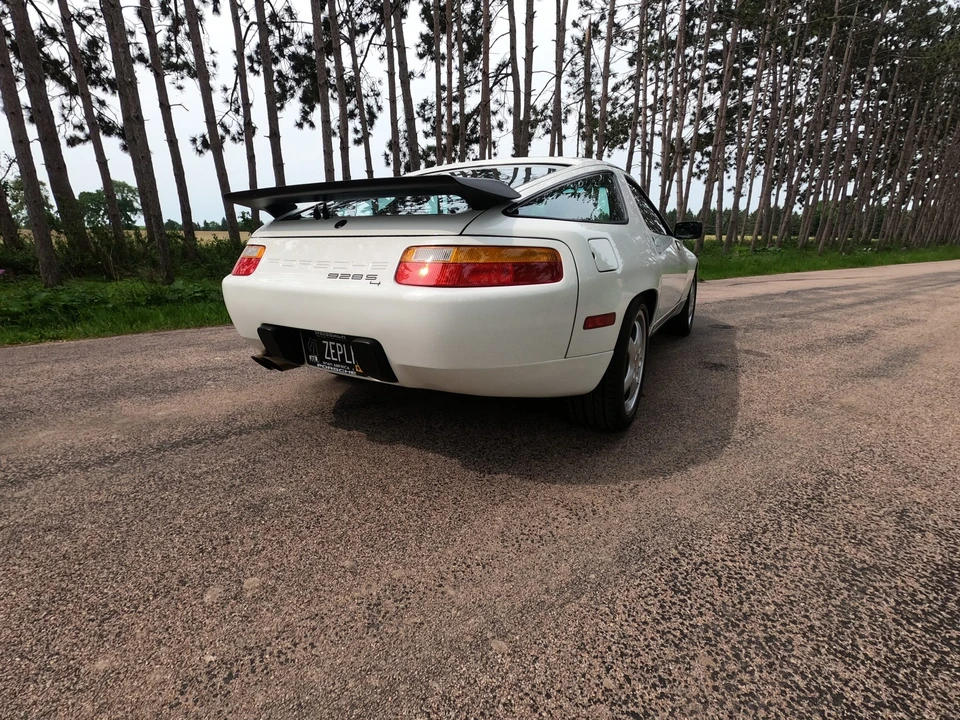 1988 Porsche 928 S4 - Image 29 of 31