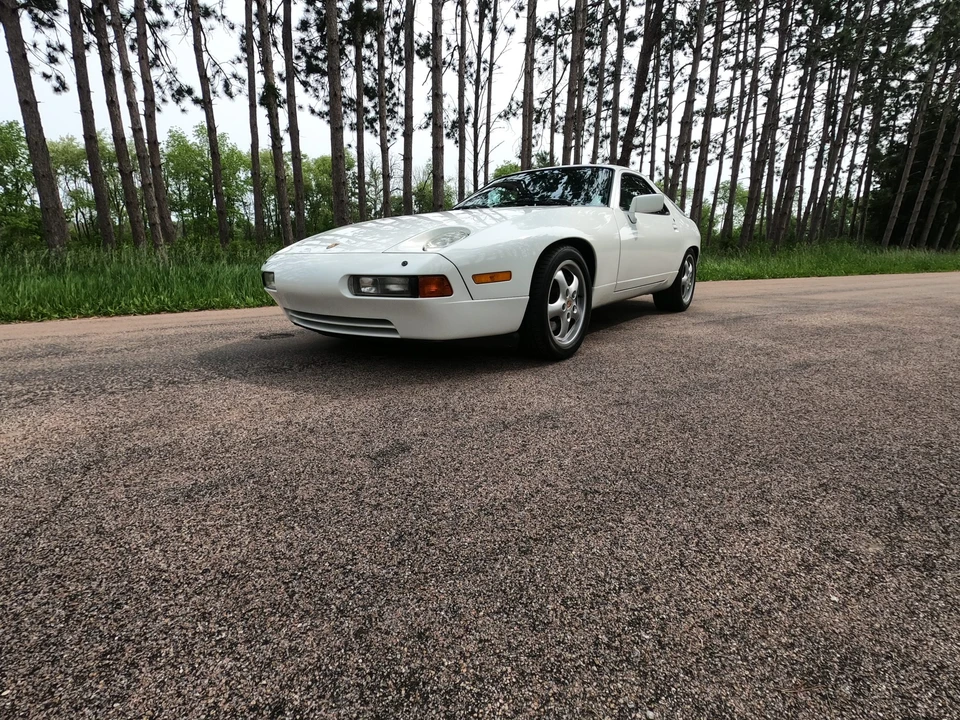 1988 Porsche 928 S4 - Image 5 of 31
