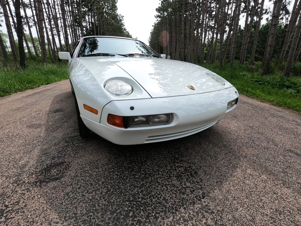 1988 Porsche 928 S4 - Image 13 of 31
