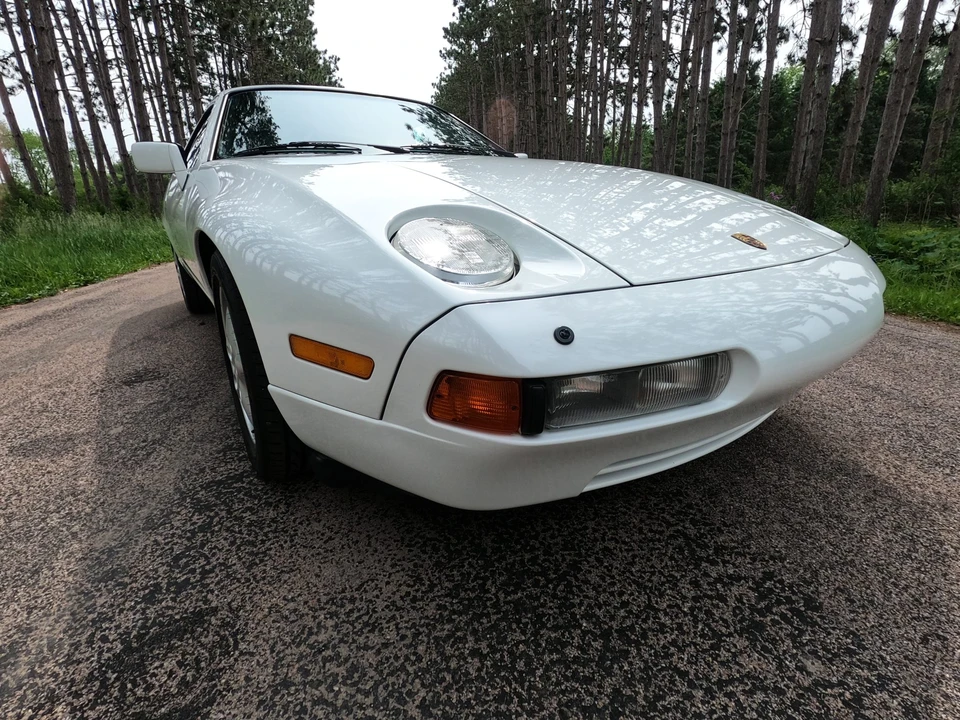 1988 Porsche 928 S4 - Image 11 of 31
