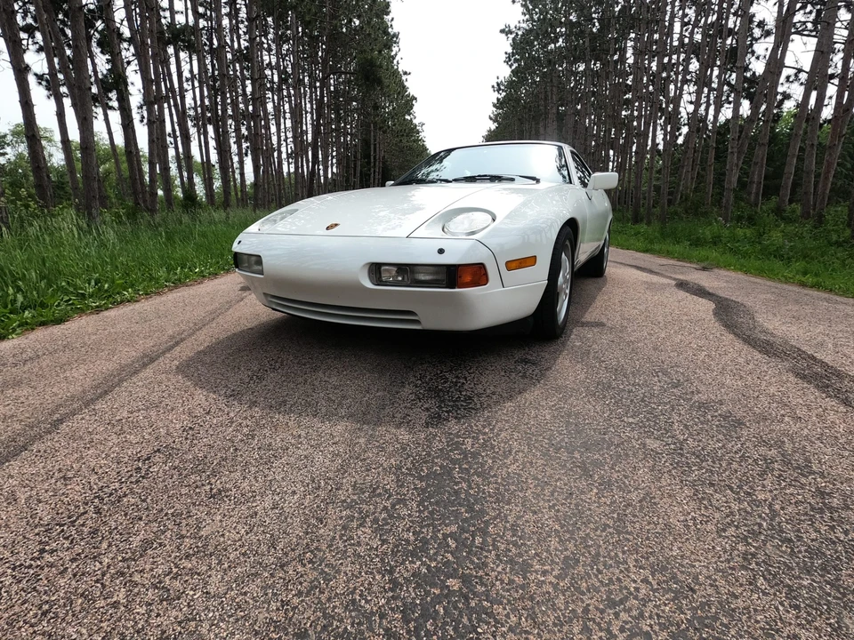1988 Porsche 928 S4 - Image 6 of 31