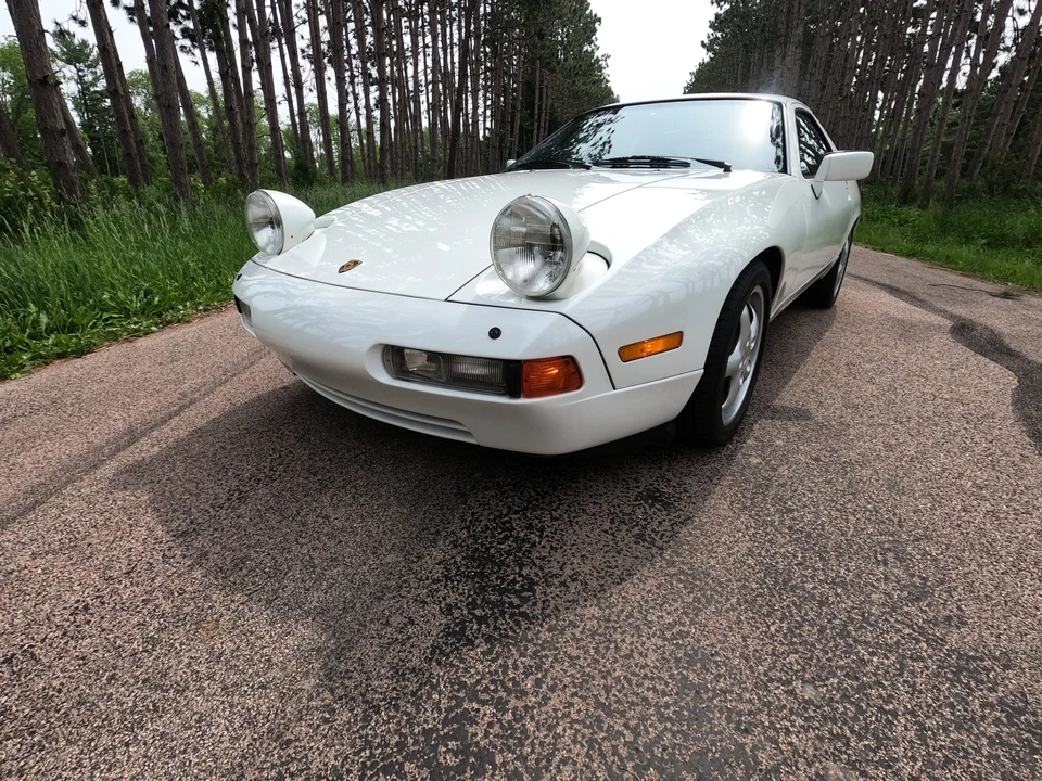 1988 Porsche 928 S4 - Image 7 of 31