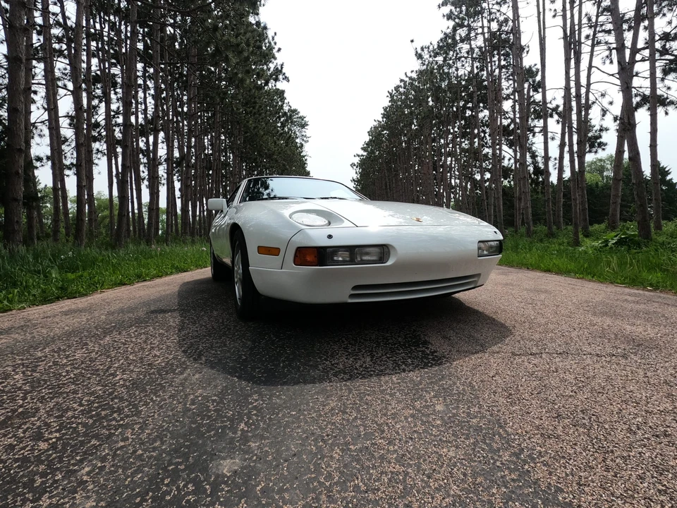 1988 Porsche 928 S4 - Image 17 of 31