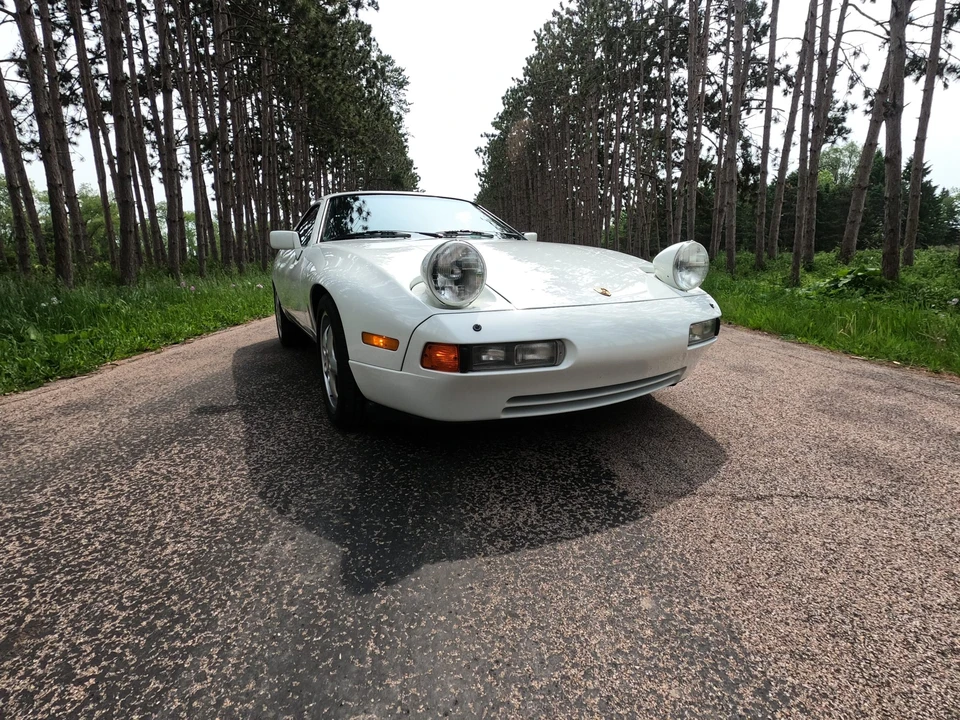 1988 Porsche 928 S4 - Image 19 of 31