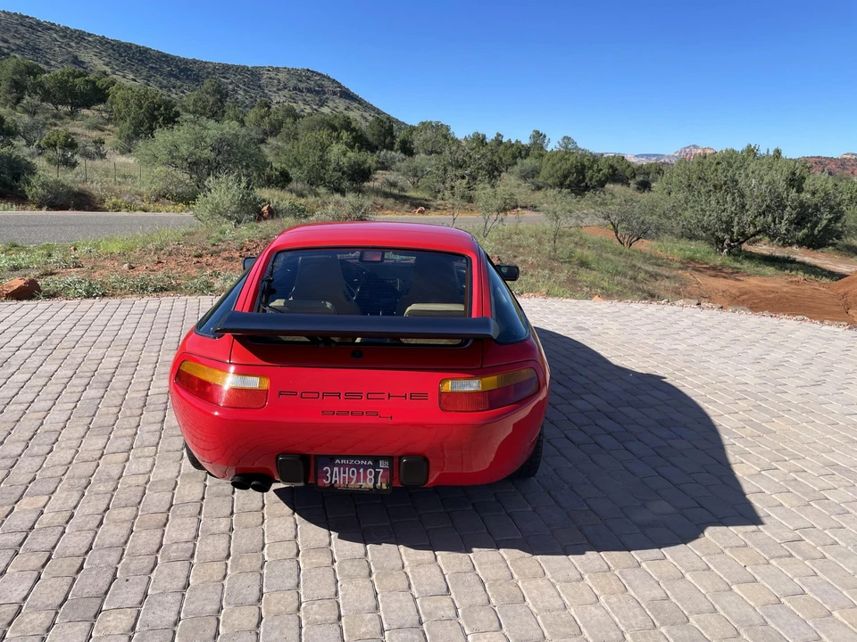 1988 Porsche 928 S4 - Image 10 of 31