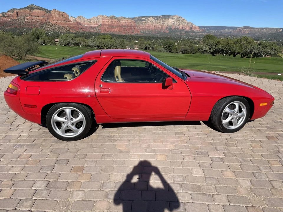 1988 Porsche 928 S4 - Image 8 of 31