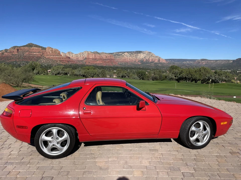 1988 Porsche 928 S4 - Image 6 of 31