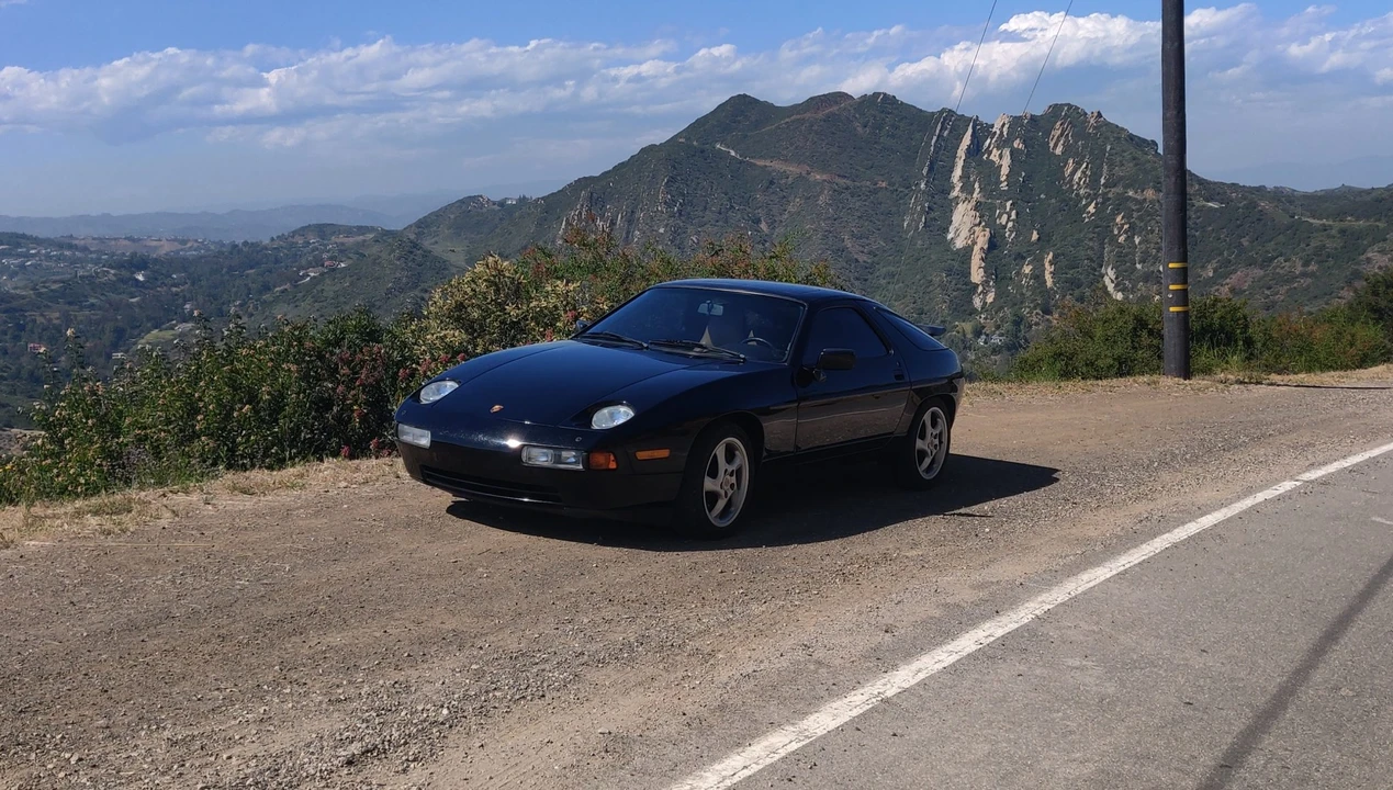 1988 Porsche 928 S4 - Image 2 of 31