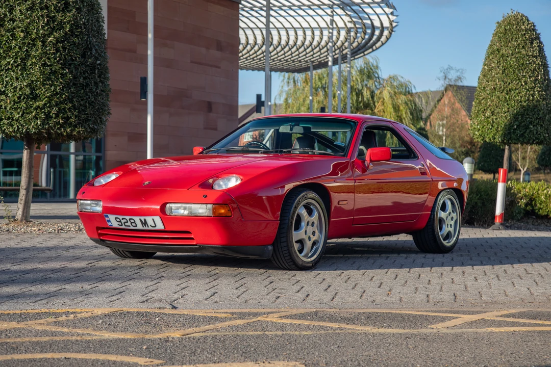 1988 Porsche 928 S4 - Image 9 of 31