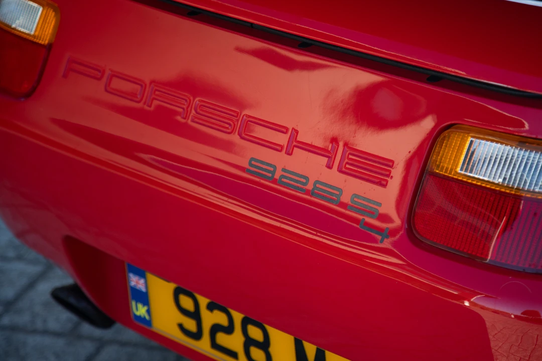 1988 Porsche 928 S4 - Image 18 of 31