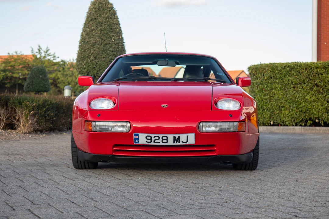1988 Porsche 928 S4 - Image 2 of 31