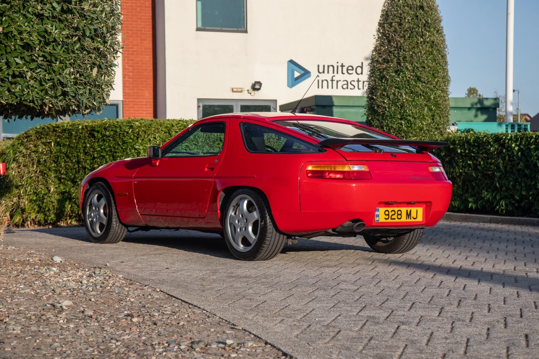 1988 Porsche 928 S4 - Image 7 of 31