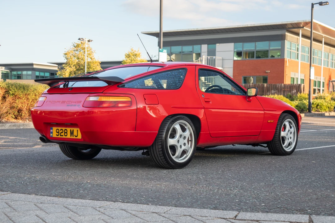 1988 Porsche 928 S4 - Image 5 of 31