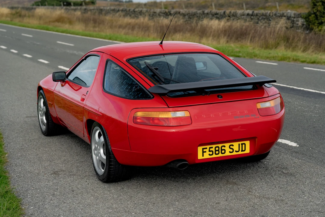 1988 Porsche 928 S4 - Image 12 of 31