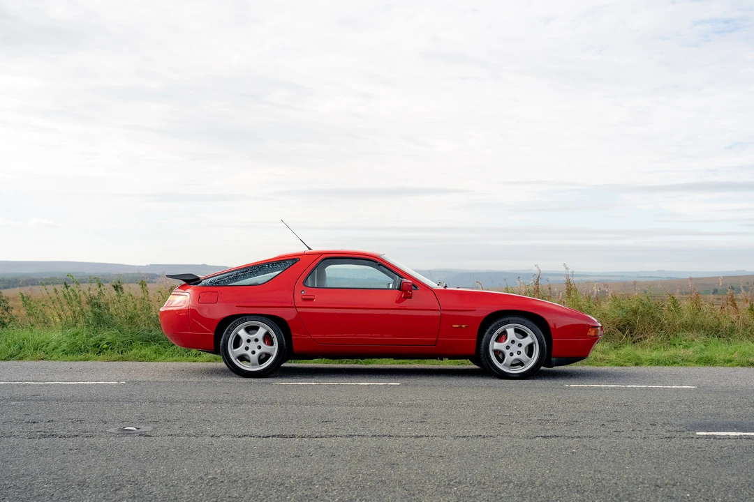 1988 Porsche 928 S4 - Image 15 of 31