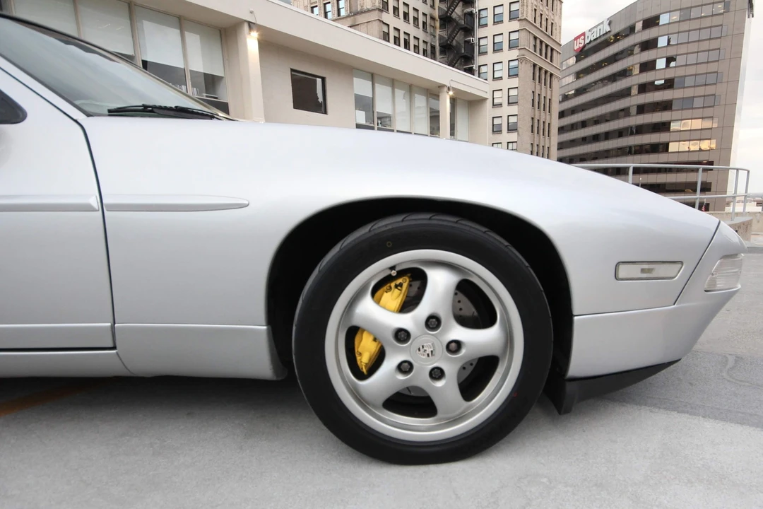 1988 Porsche 928 S4 - Image 23 of 31