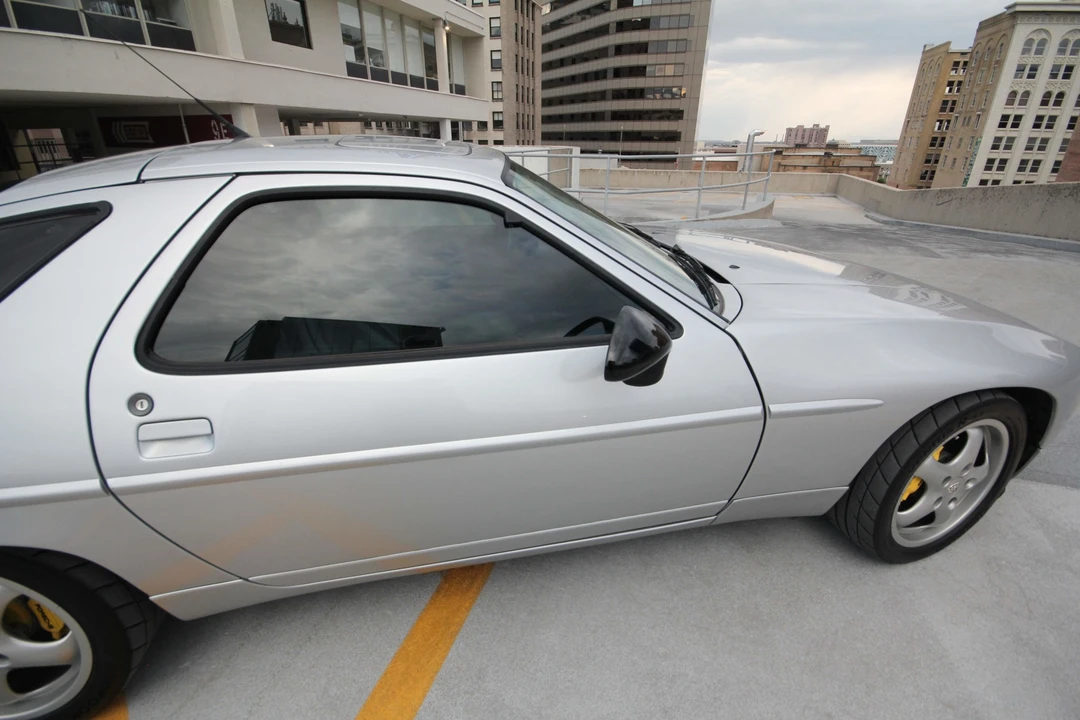 1988 Porsche 928 S4 - Image 24 of 31