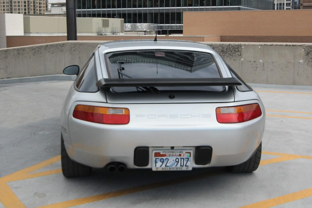 1988 Porsche 928 S4 - Image 10 of 31