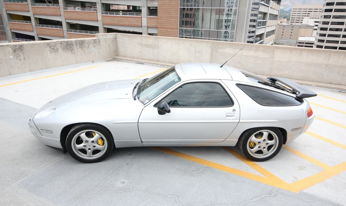 1988 Porsche 928 S4 - Image 4 of 31