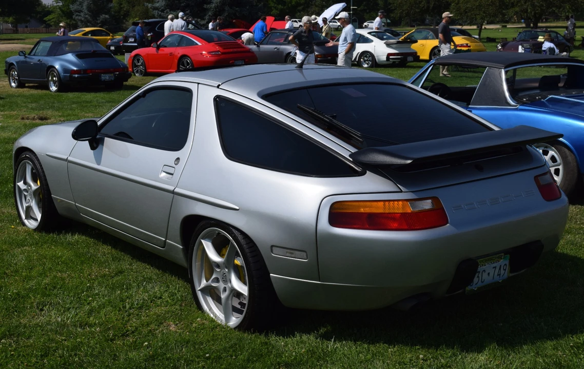 1988 Porsche 928 S4 - Image 5 of 31
